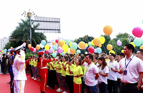 郴州錦馬置業(yè)有限公司,天一房產(chǎn)銷售,五嶺新天地樓盤銷售,錦馬時代中心房產(chǎn)銷售,酒店經(jīng)營管理哪里好